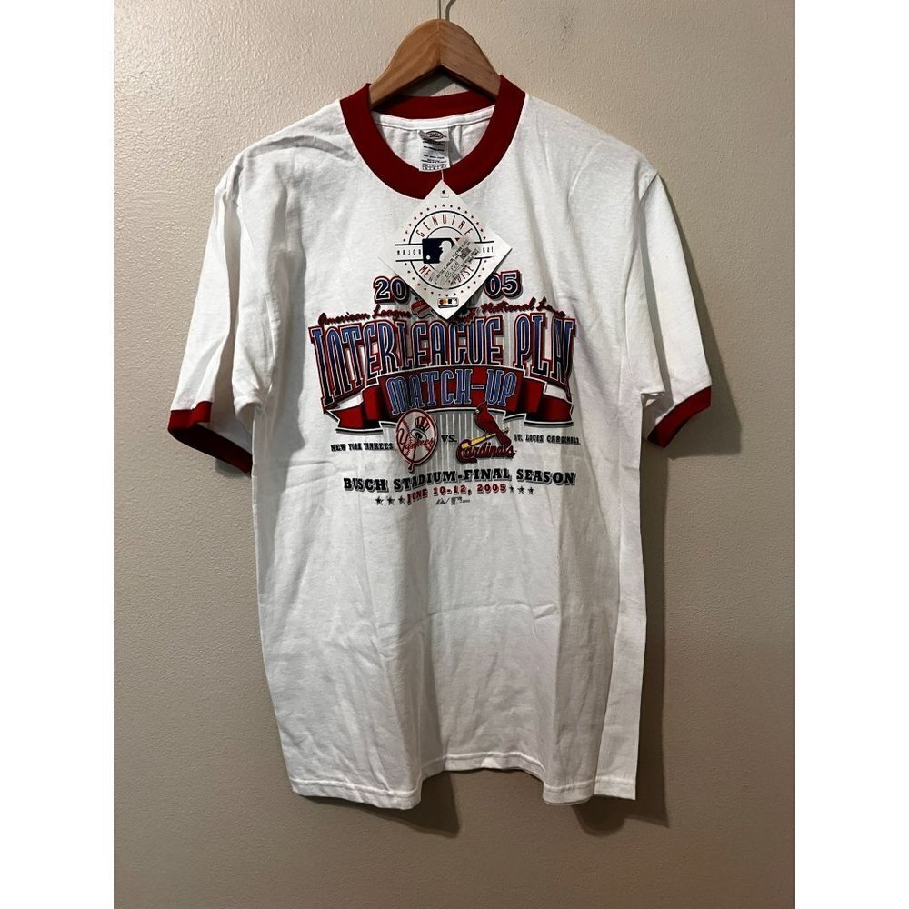 NWT 2005 Red Sox vs Cubs Interleague Play Baseball T Shirt Size M [NEW!]